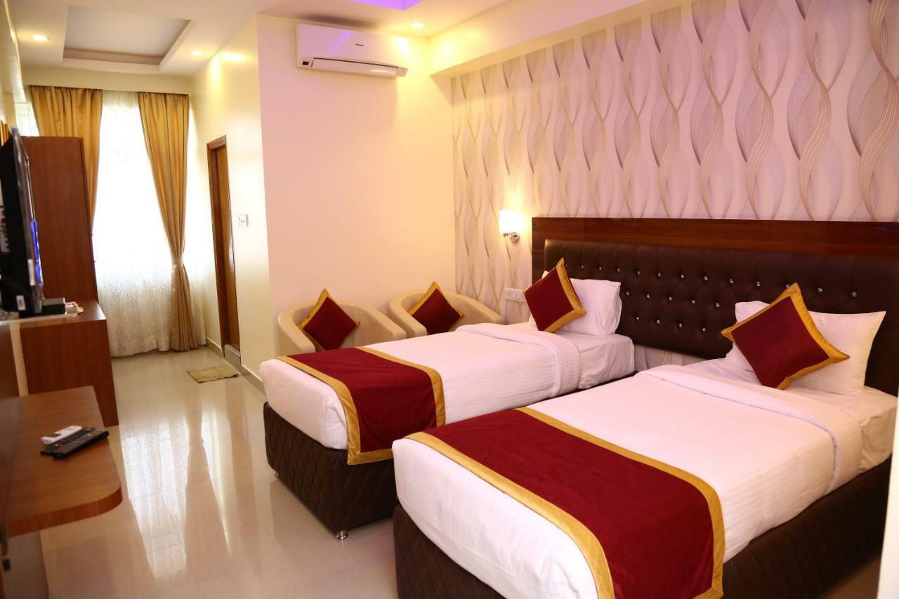 העיר בנגלור Hotel The Prince Royal מראה חיצוני תמונה