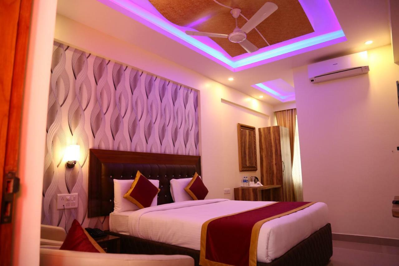 העיר בנגלור Hotel The Prince Royal מראה חיצוני תמונה