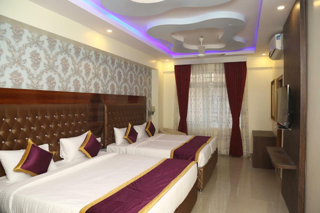 העיר בנגלור Hotel The Prince Royal מראה חיצוני תמונה
